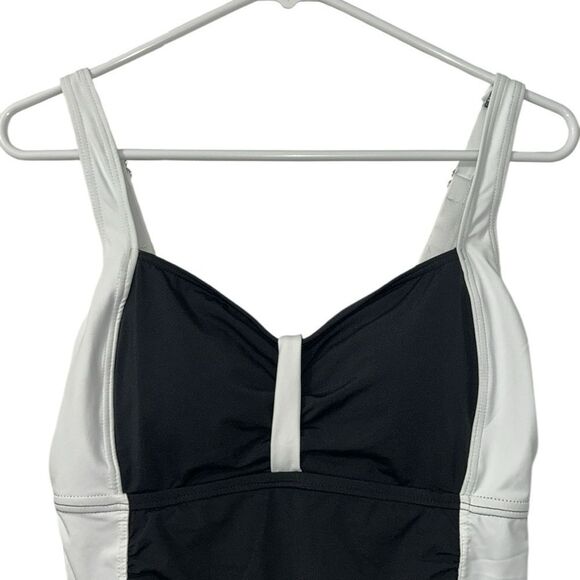 Tempt Me Black and White One Piece Swim wear(Size Large) - Picture 5 of 9